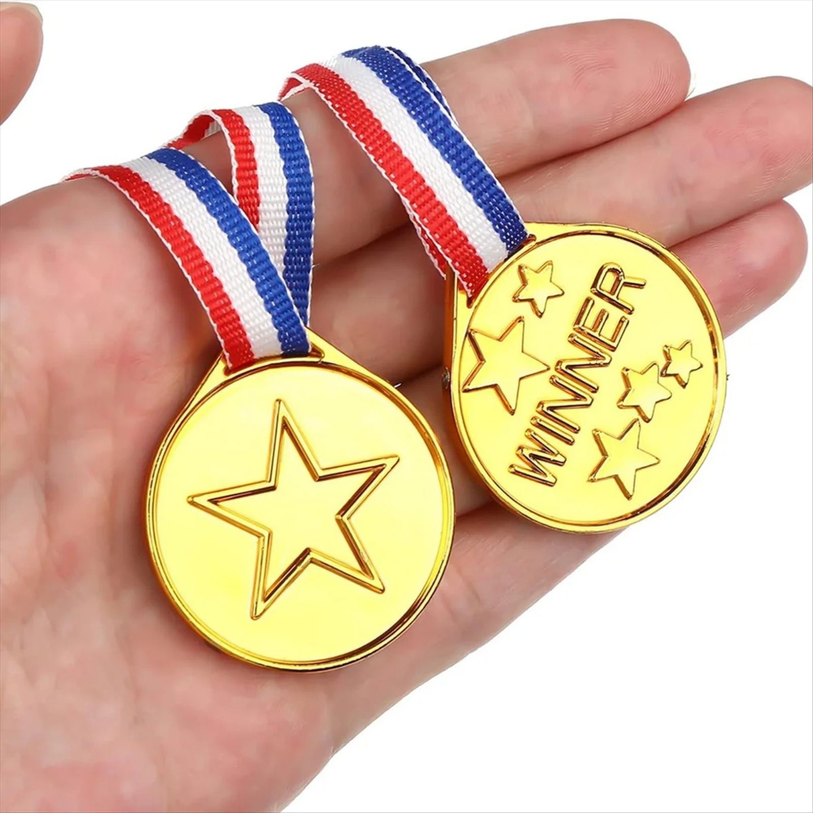 30 pezzi di medaglie d'oro in  - Party Games Engagement recensione e prezzo